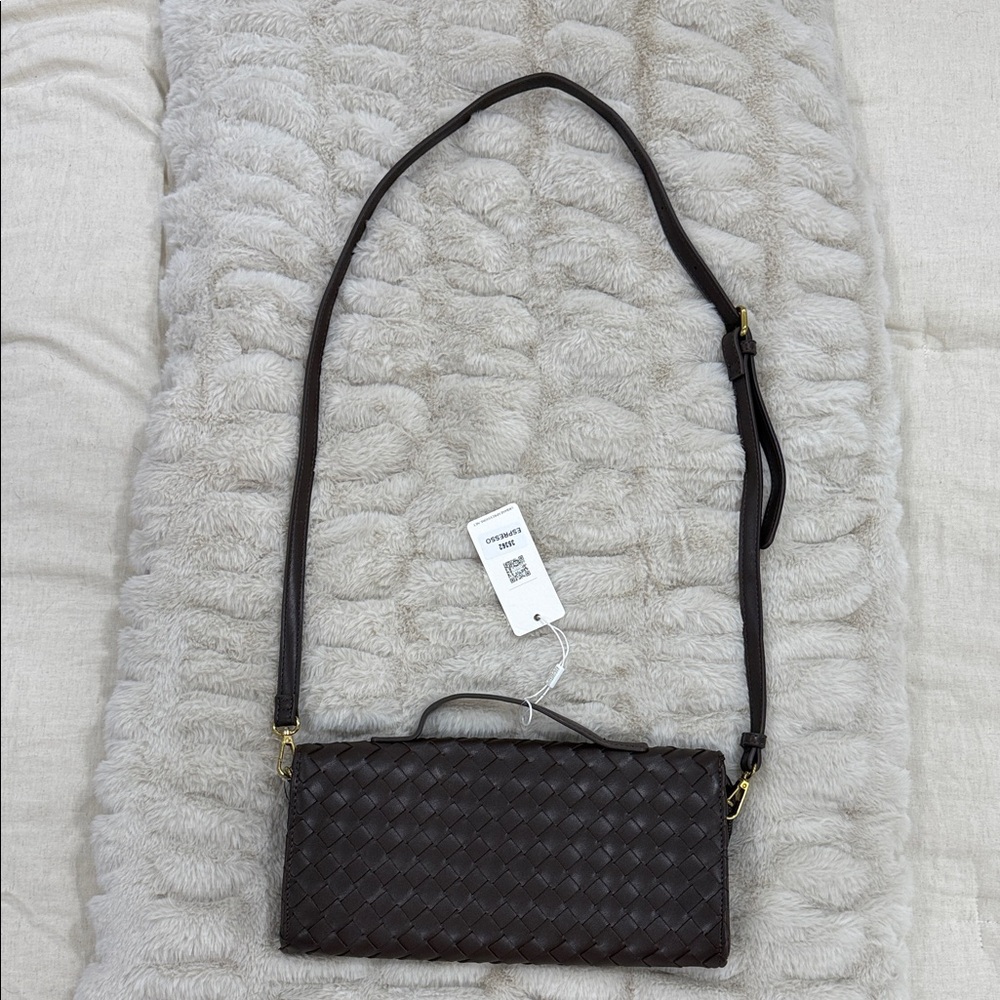 Elegant Chocolate Brown Woven Faux Leather Shoulder Bag - Picture 2 of 4